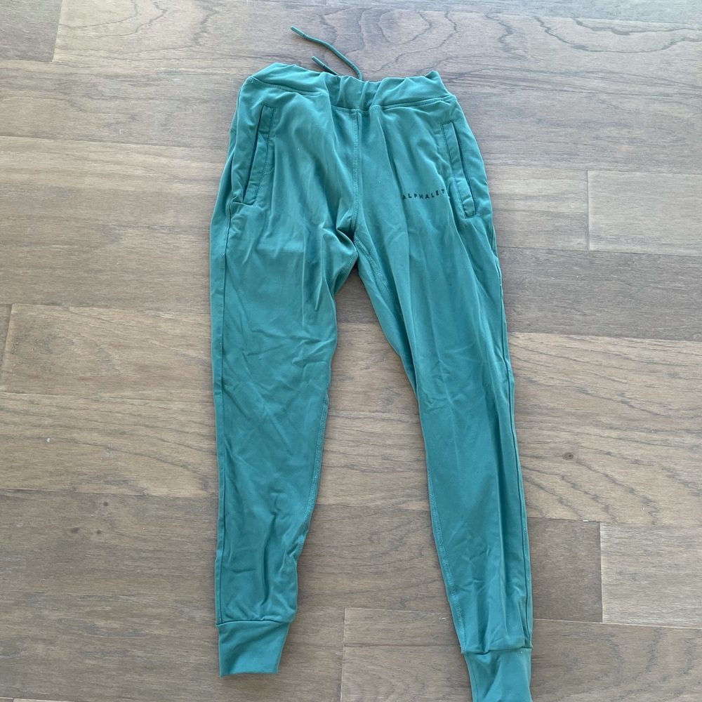 Alphalete joggers